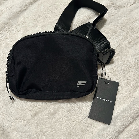 Fabletics Belt  Bag - Picture 1 of 4